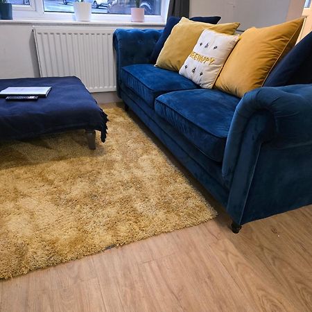 The Heart - Cosy 3 Bedroom House With Double Driveway And Garden In Manchester Dış mekan fotoğraf