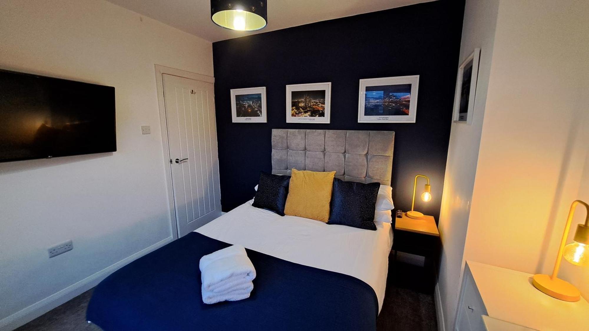 The Heart - Cosy 3 Bedroom House With Double Driveway And Garden In Manchester Dış mekan fotoğraf