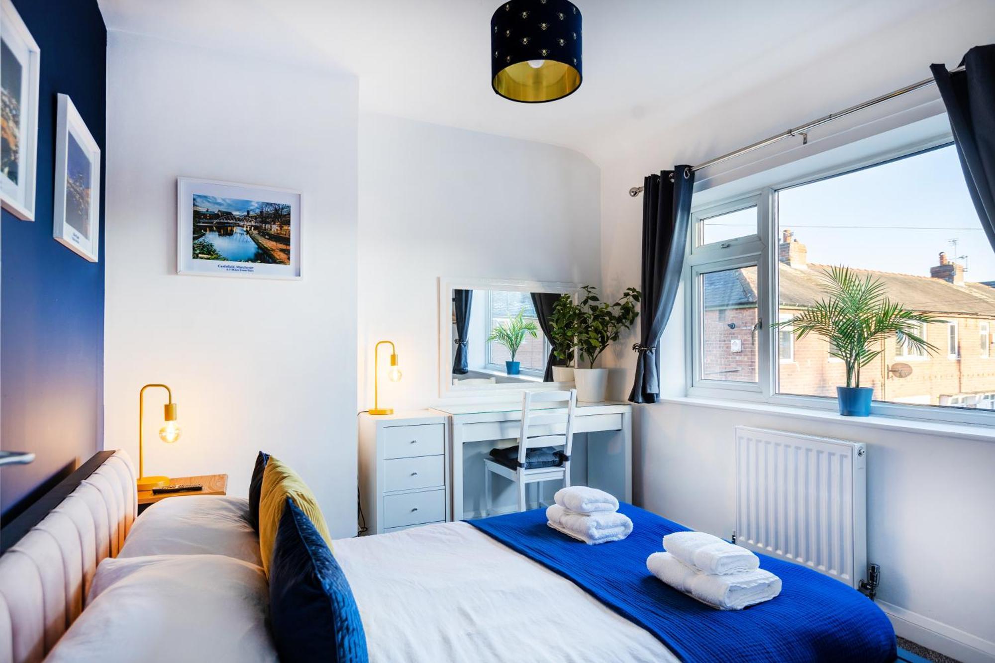 The Heart - Cosy 3 Bedroom House With Double Driveway And Garden In Manchester Dış mekan fotoğraf
