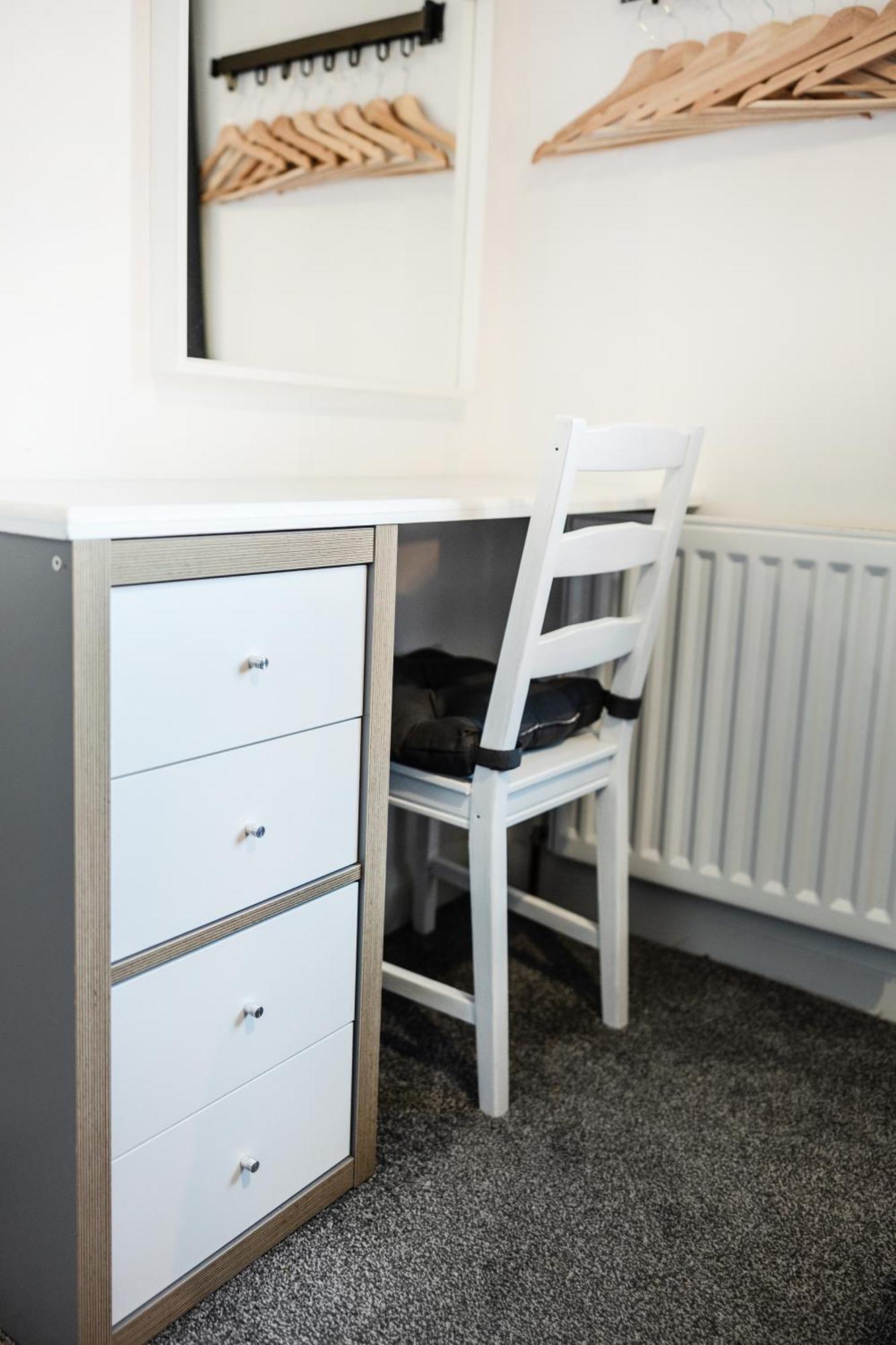 The Heart - Cosy 3 Bedroom House With Double Driveway And Garden In Manchester Dış mekan fotoğraf
