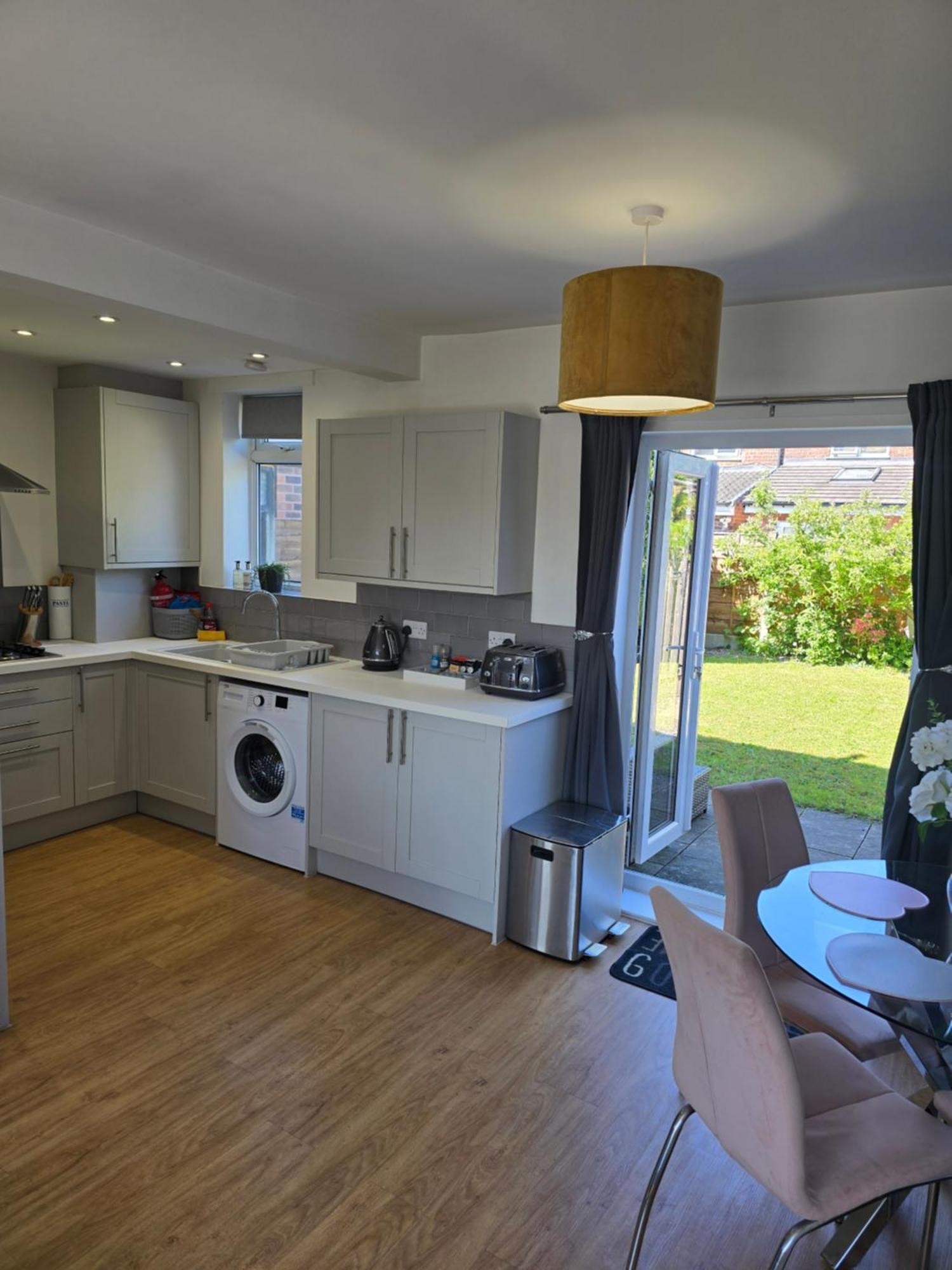 The Heart - Cosy 3 Bedroom House With Double Driveway And Garden In Manchester Dış mekan fotoğraf